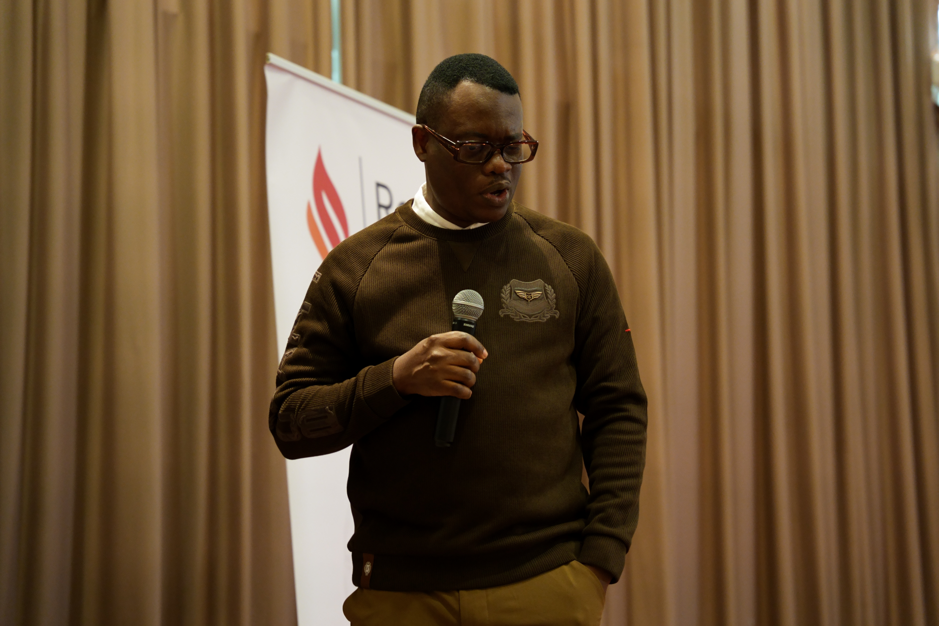 DSC08924.resize Picture of Apostle Arome Osayi